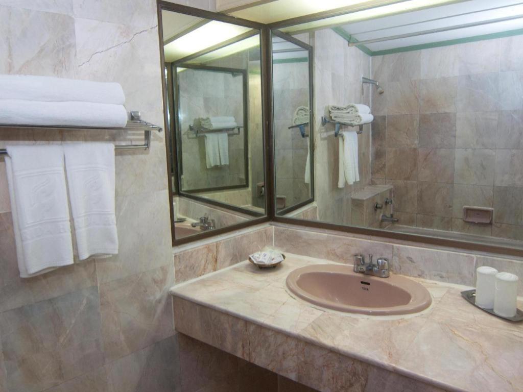 Florida Hotel Hat Yai Zewnętrze zdjęcie